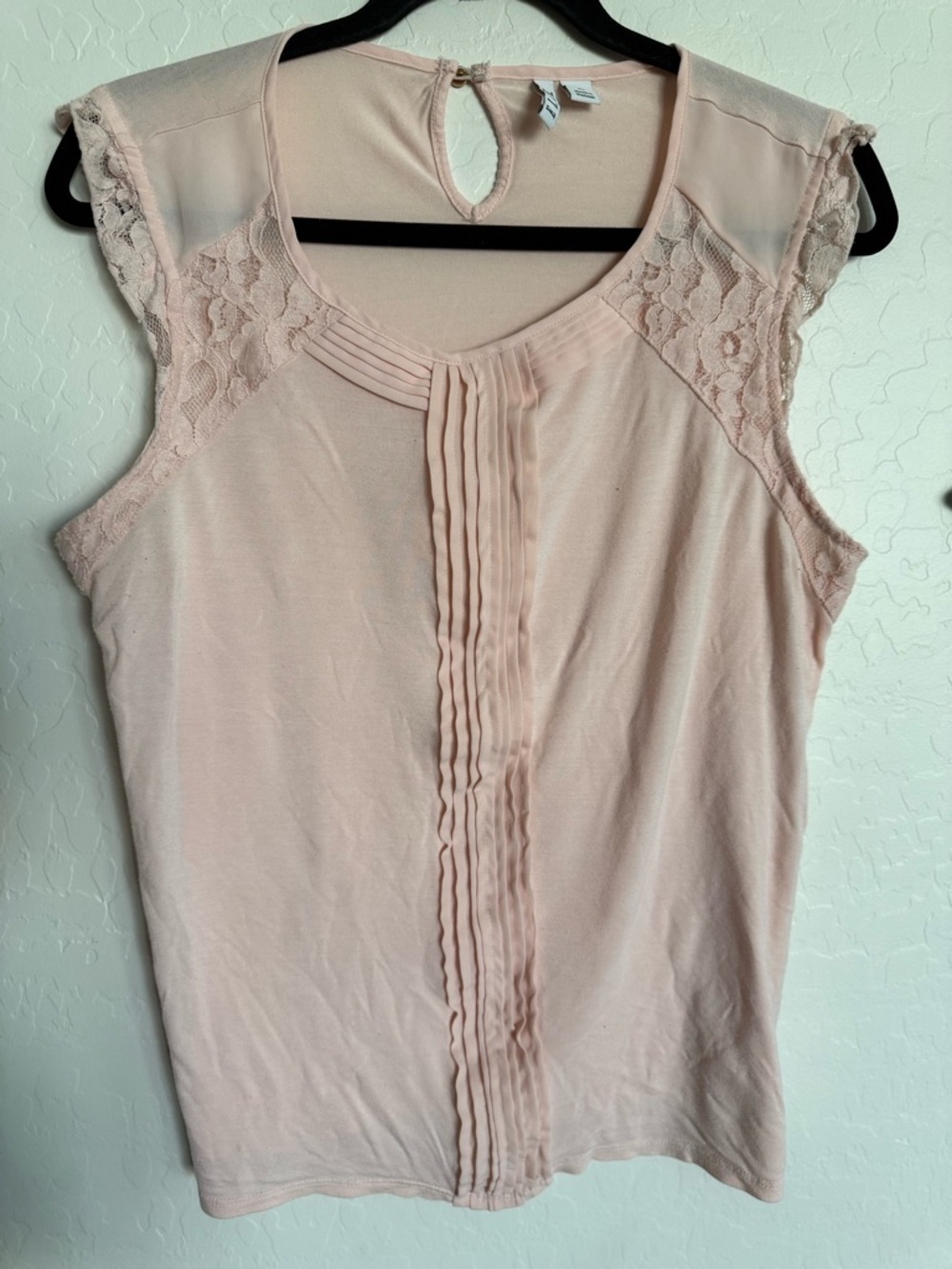 4/$20 ELLE Delicate Lace/Pintuck Detail Blush Womens Top - XL